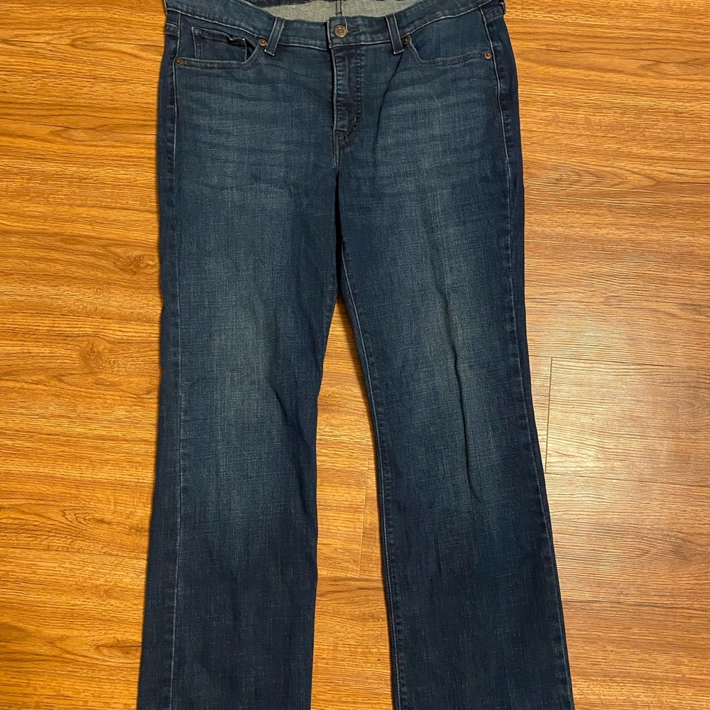 Levi’s 415 relaxed bootcut 16W women’s jeans 34x30